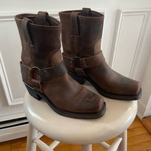 Brand New Never Worn Frye Motorcycle Harness Boots
